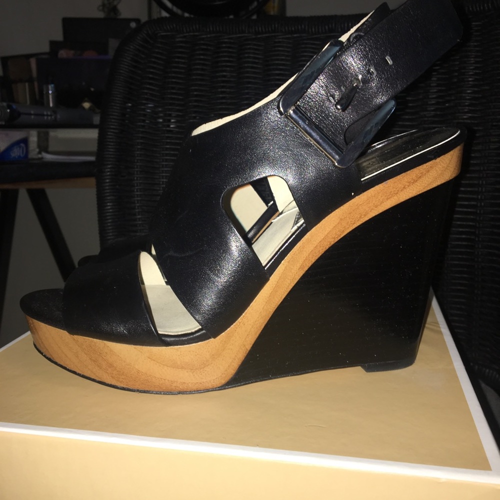 Make offers, Only worn once Michael Kors size 9